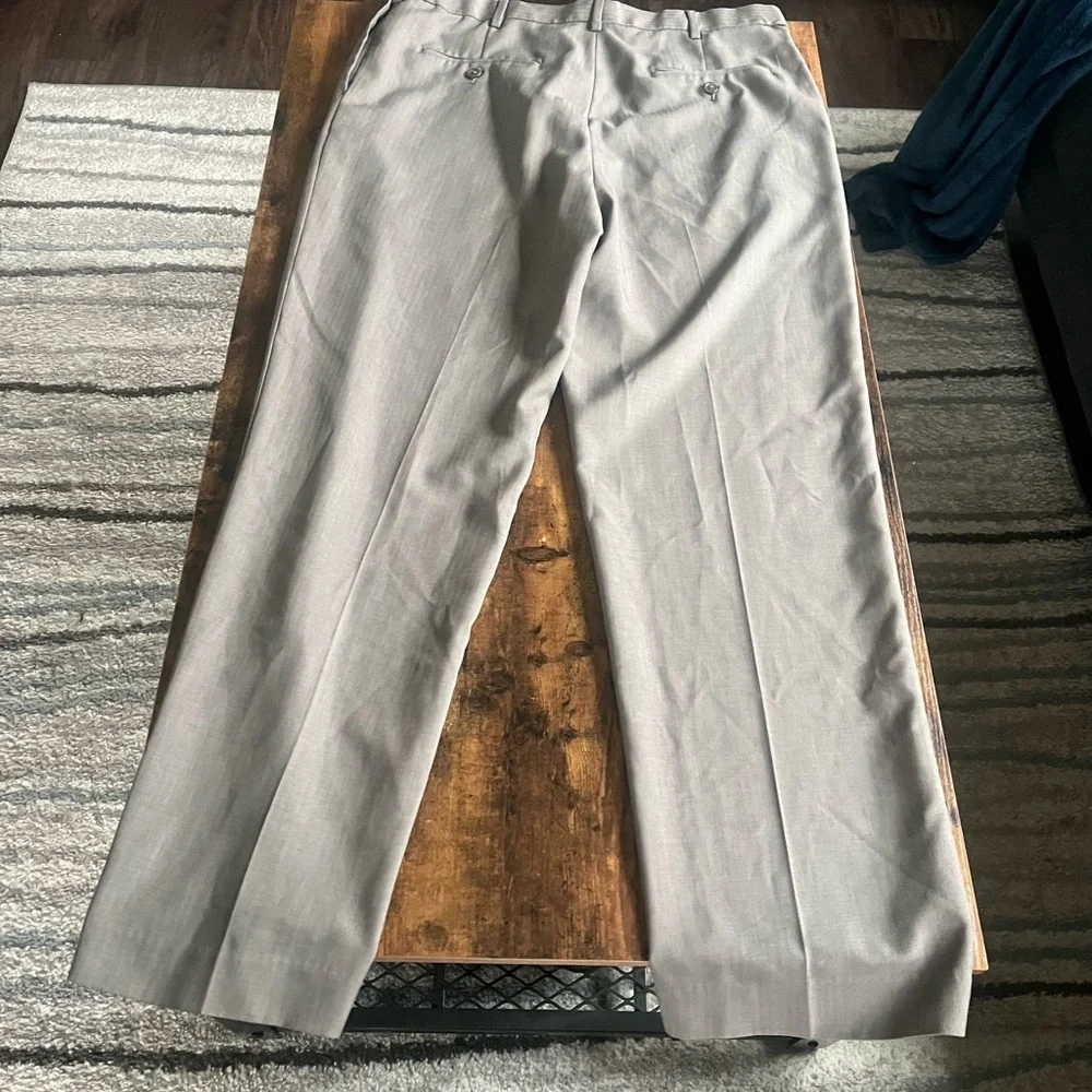 Savane Men's Light Gray Dress Pants